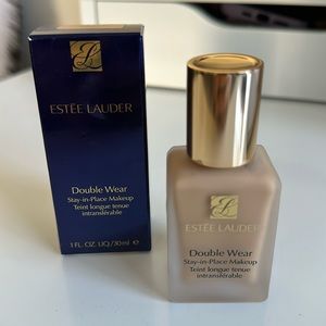 Estée Lauder Double Wear Stay-In-Place Makeup 3w1 tawny .NEW !